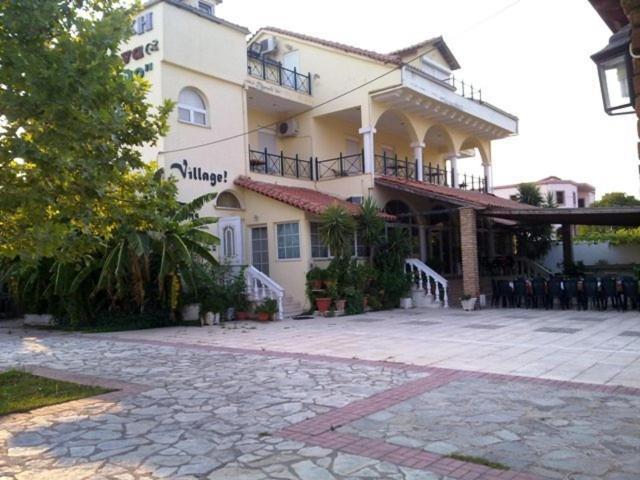 The Village Igumenica Exteriér fotografie